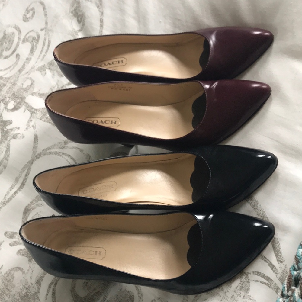 Two pair classic Coach Pumps in black & burgundy!